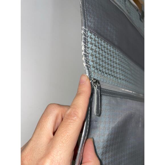 Christian Dior Beauty Folding Travel Cosmetic Bag - Picture 7 of 12